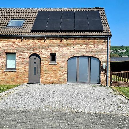 Gite Au 14 - Au Calme Avec Jardin , Proche De Dinant Anhée Exterior foto