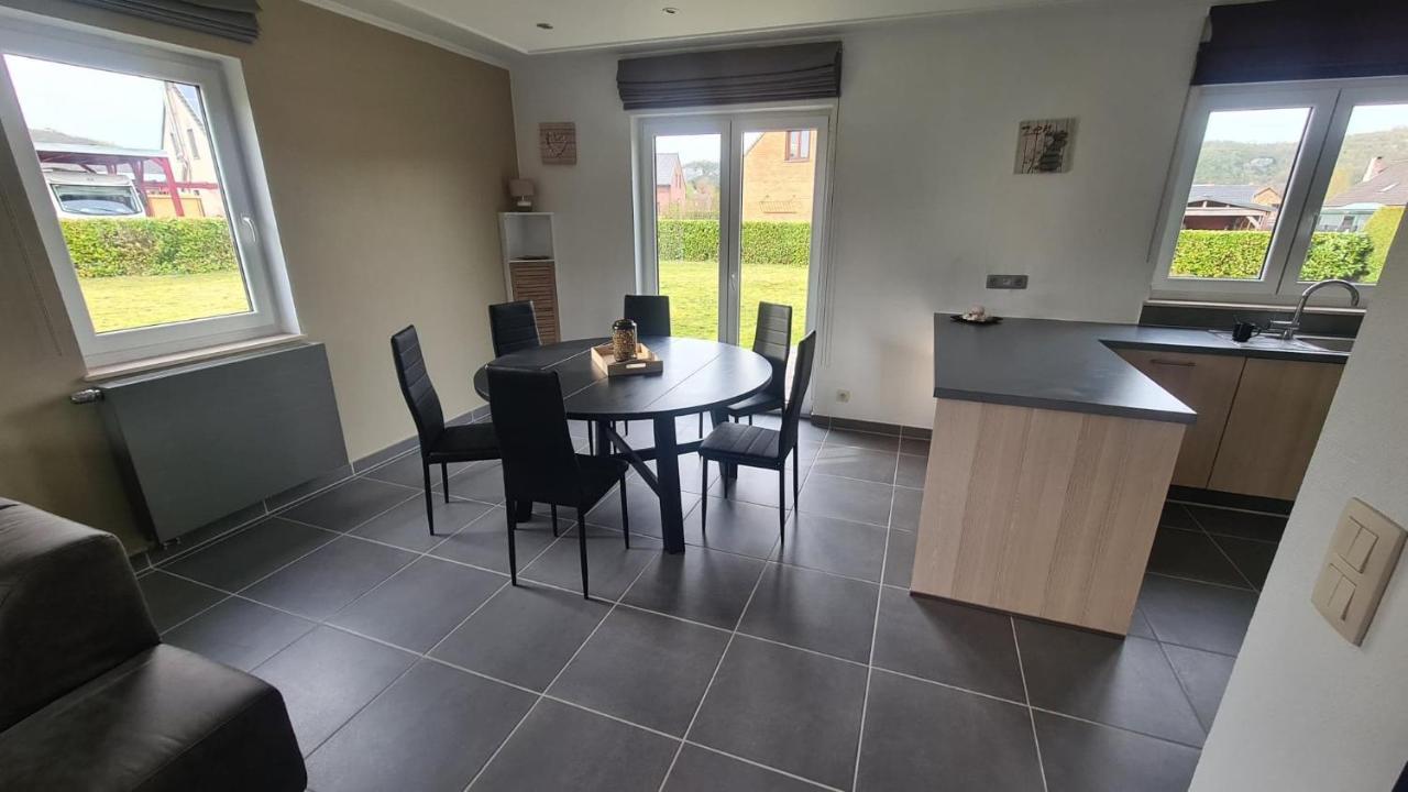 Gite Au 14 - Au Calme Avec Jardin , Proche De Dinant Anhée Exterior foto