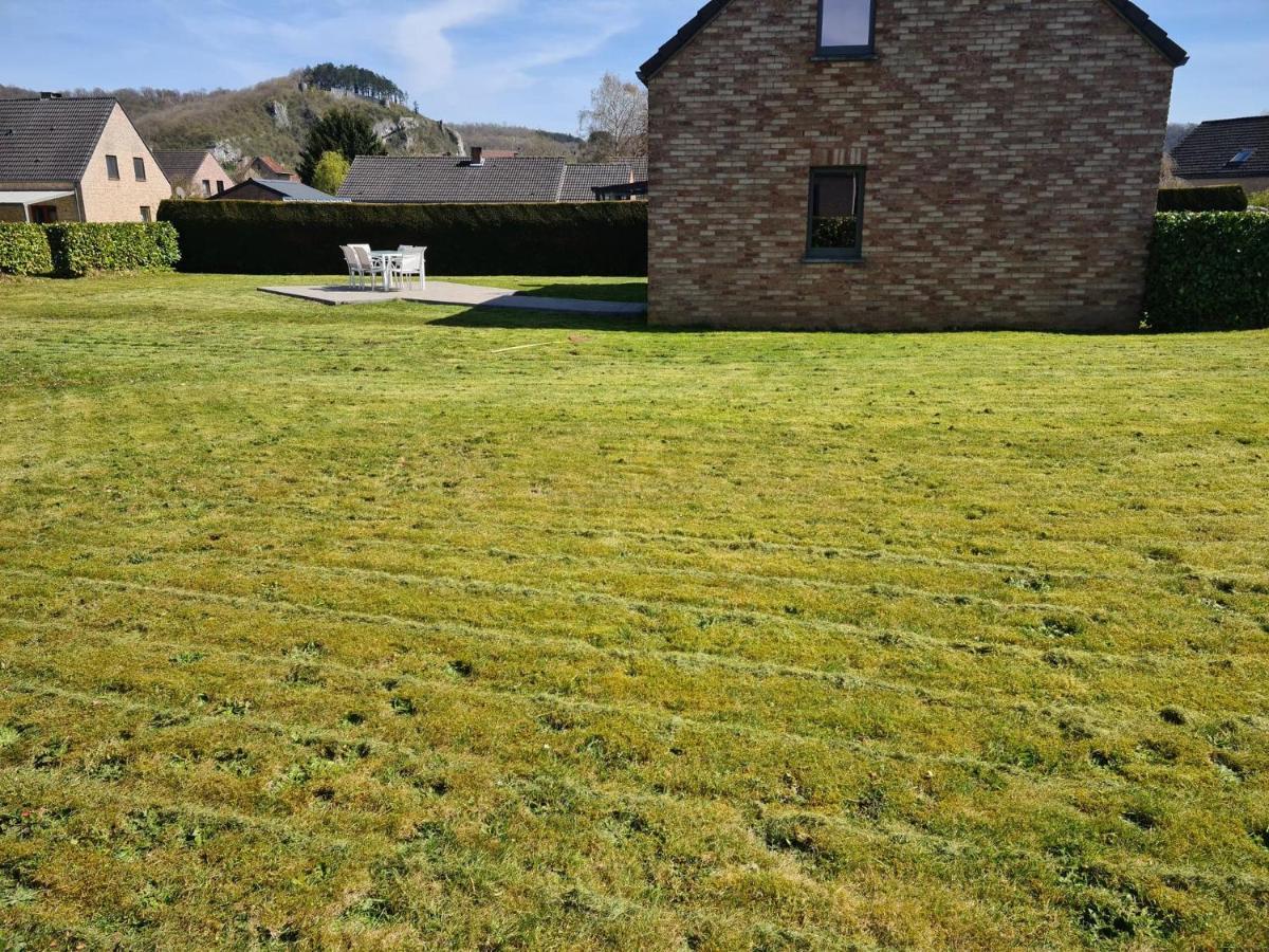 Gite Au 14 - Au Calme Avec Jardin , Proche De Dinant Anhée Exterior foto