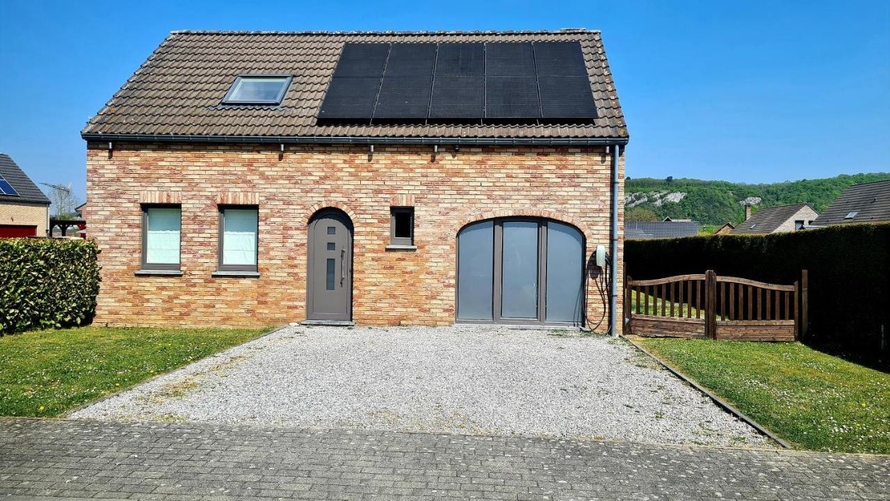 Gite Au 14 - Au Calme Avec Jardin , Proche De Dinant Anhée Exterior foto